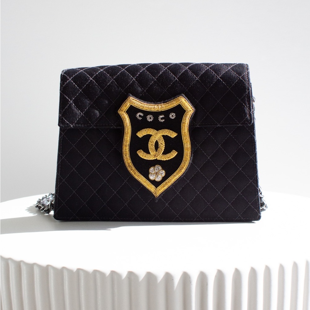 Chanel Cruise 2005 Trapeze Quilted Black Coco CC Camellia Crest 05C Mini Bag